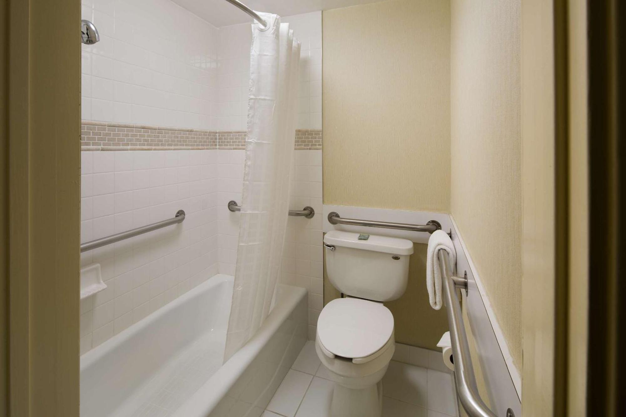 Western Seven Seas 3* San Diego